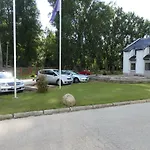 Hotel Zur Saale 2*