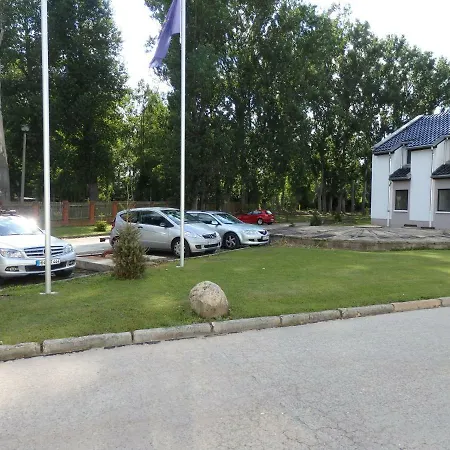 Отель Zur Saale 2*