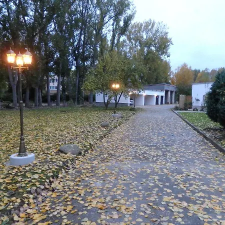 Отель Zur Saale 2*